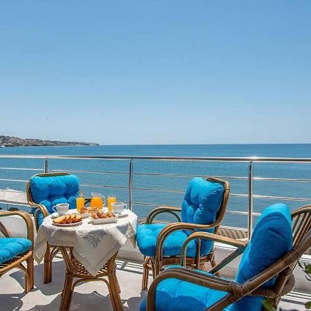 Amazing Seafront Suite Ierápetra Exteriör bild