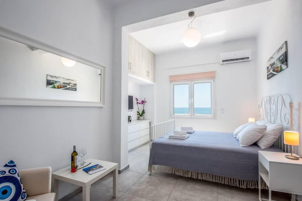 Amazing Seafront Suite Ierápetra Exteriör bild